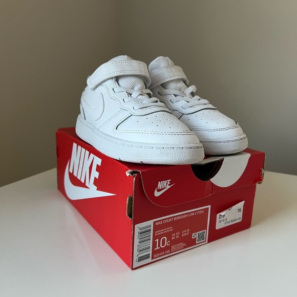 Nike Court Burough Kids Shoes All White Size 10C - Picture 3 of 6